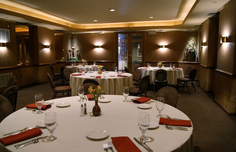Hotel Altland House Inn And Suites