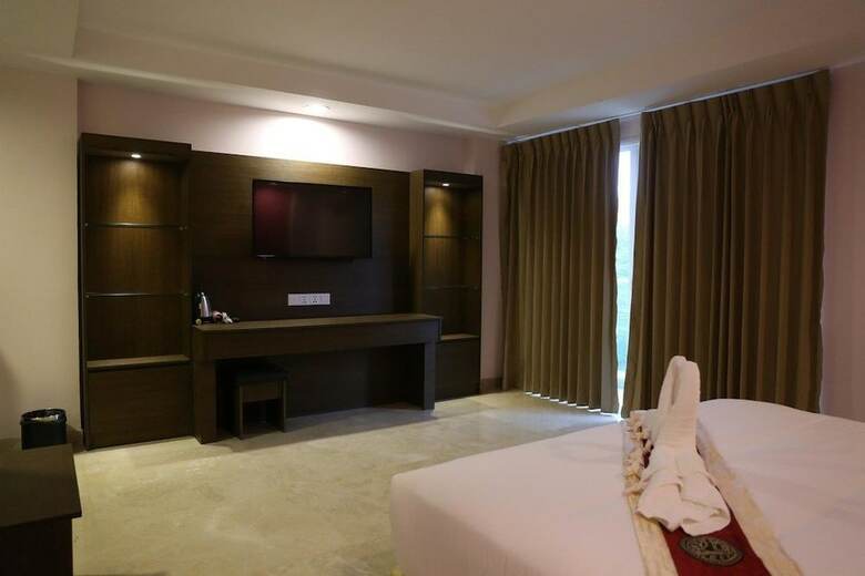 Hotel M Village Hostel