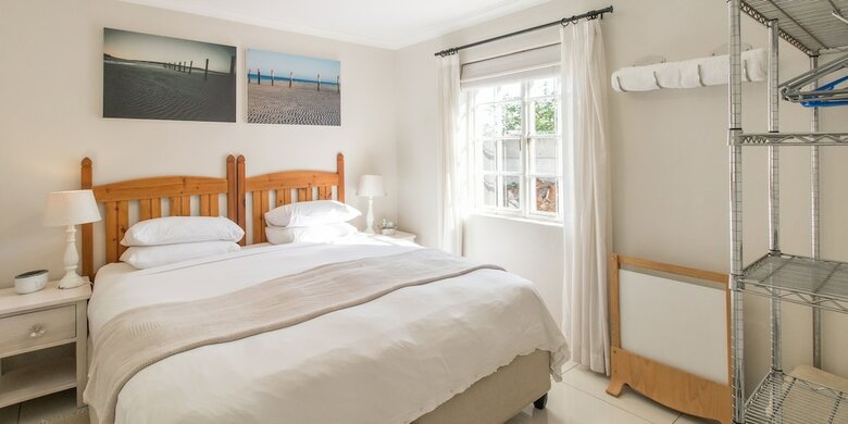 Apartamentos Langebaan Kite Cottages
