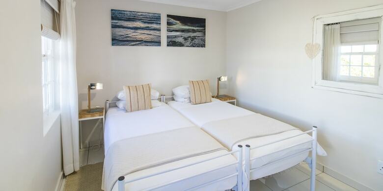 Apartamentos Langebaan Kite Cottages
