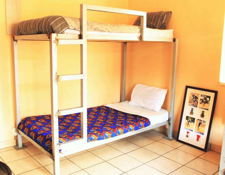 Hostal Urban Backpackers