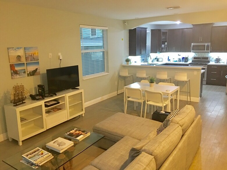 4 Bedroom Home By Ideal Experience Vr