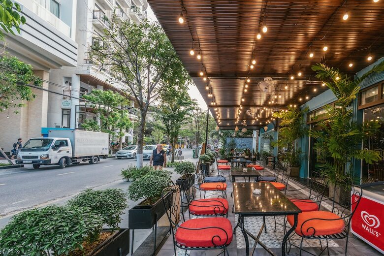 Hotel Grand Sea View - A Vie Collection