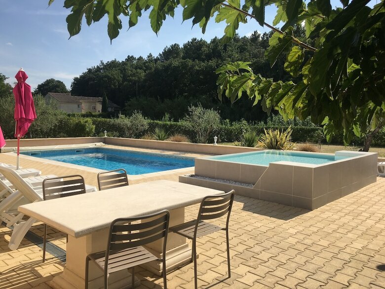 G�te La Cigale De Provence