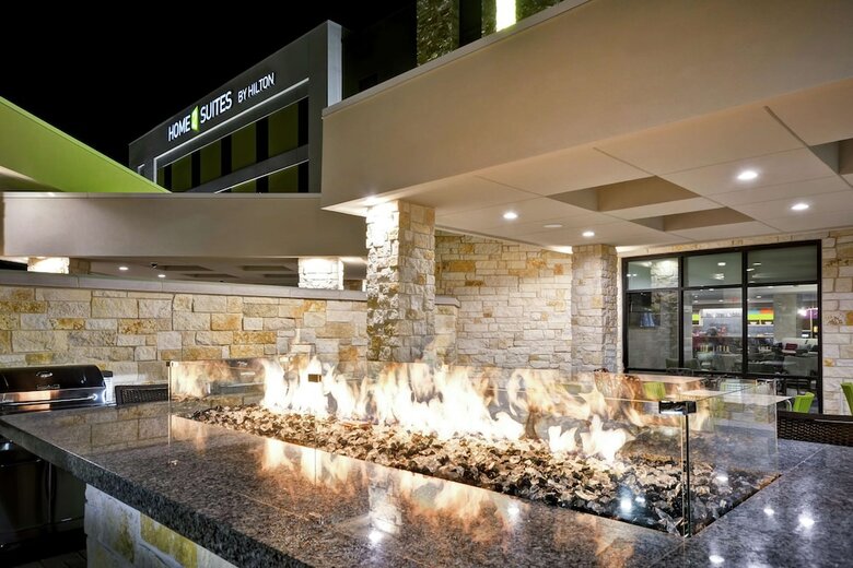 Hotel Home2 Suites By Hilton Plano Legacy West