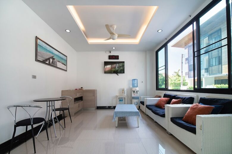 Oyo 839 Next At Rating Hotel