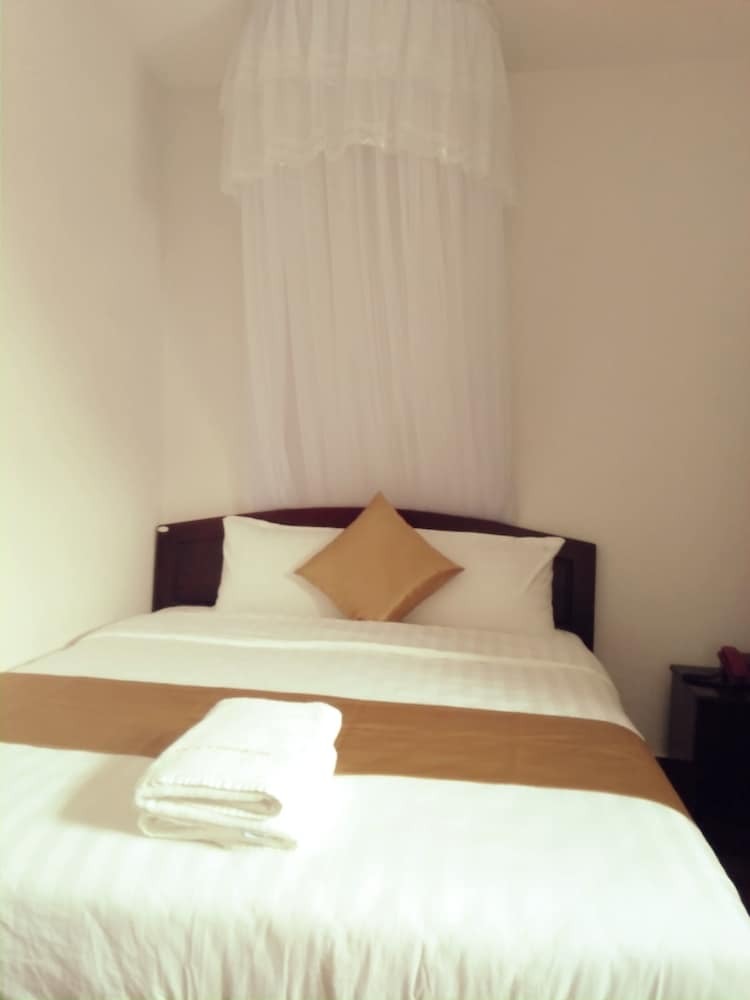 White Horse Hotel & Restaurant