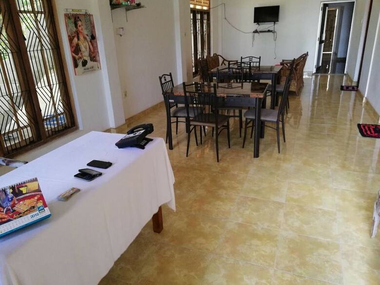 Hotel Ambasewana Resort