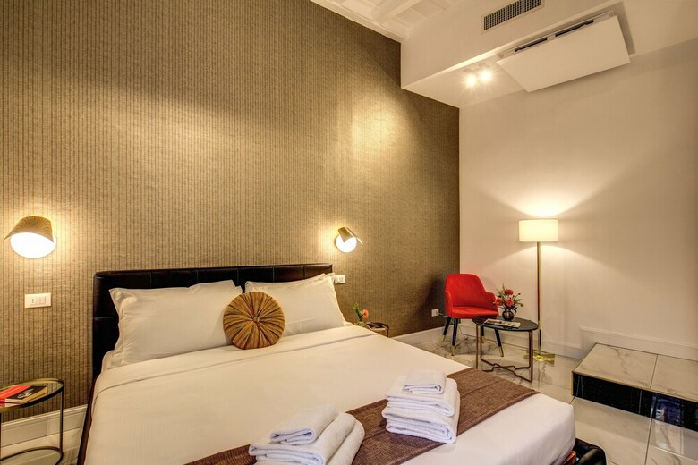 Hotel Little Queen Pantheon Residence