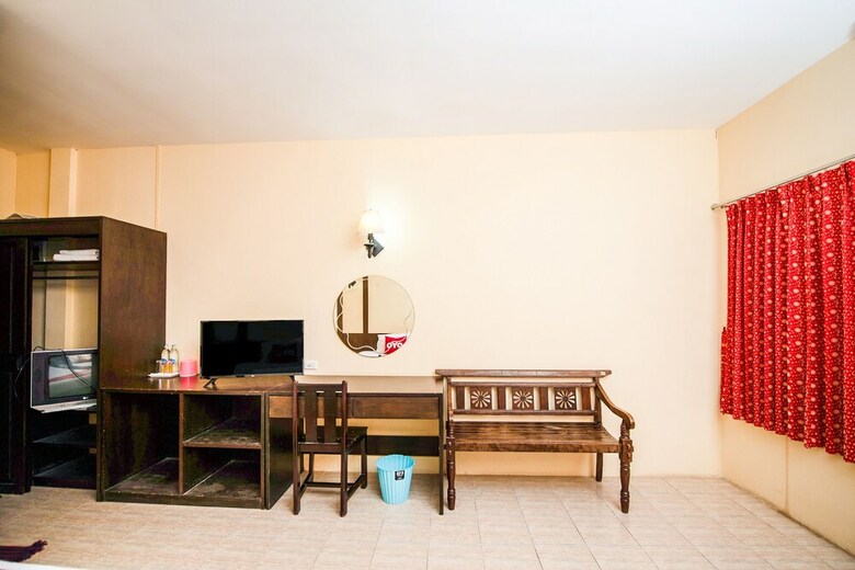 Hotel Oyo 282 Baan Nat
