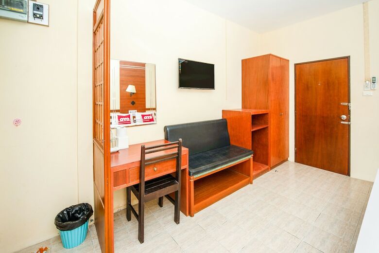 Hotel Oyo 282 Baan Nat