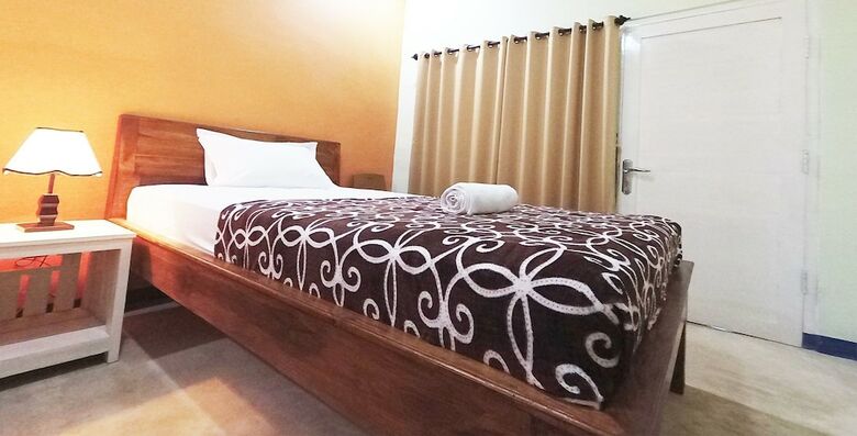 Hostal The Warong Nusa Penida - Hostel