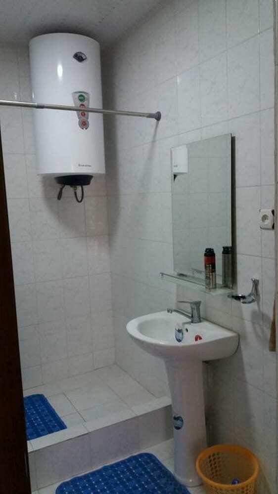 Hostal Sharq-darvoz Mini Hotel - Hostel
