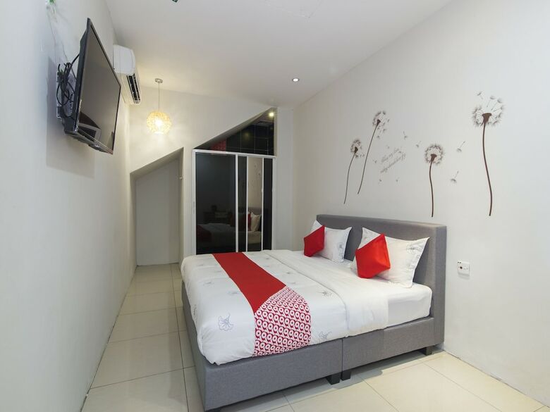 Oyo 893 Hotel Holmes Kelana Jaya