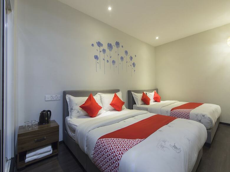 Oyo 893 Hotel Holmes Kelana Jaya