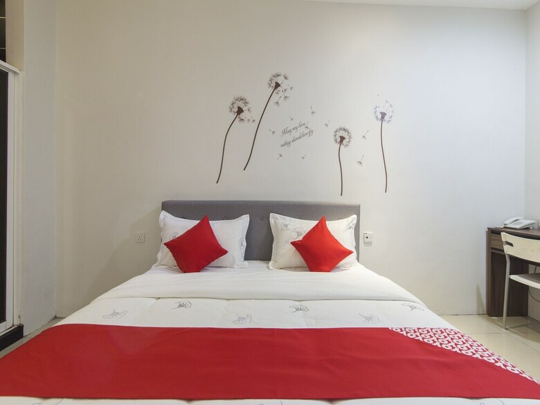 Oyo 893 Hotel Holmes Kelana Jaya