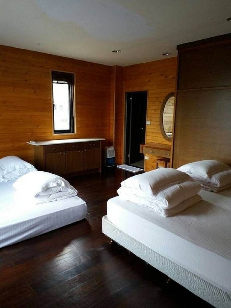Bed & Breakfast Celebrity Villa