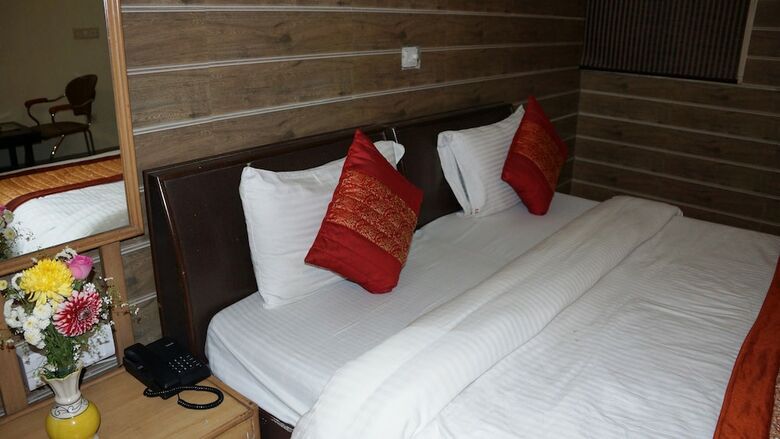 Maxfort Budget Hotel Gurgaon