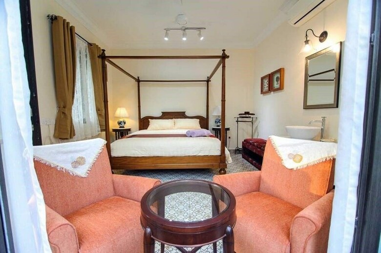 Bed & Breakfast Casugria Dutch Heritage Residence