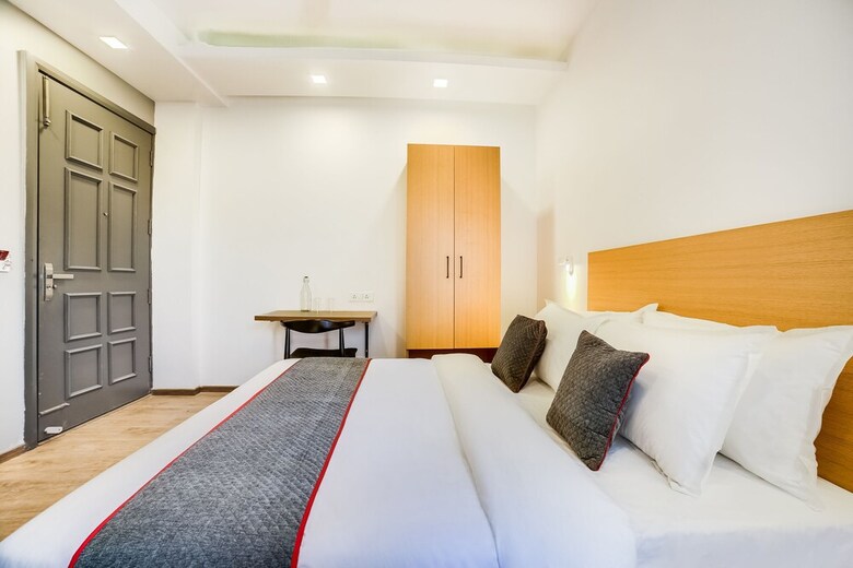 Hotel Oyo Flagship 15228 South City2