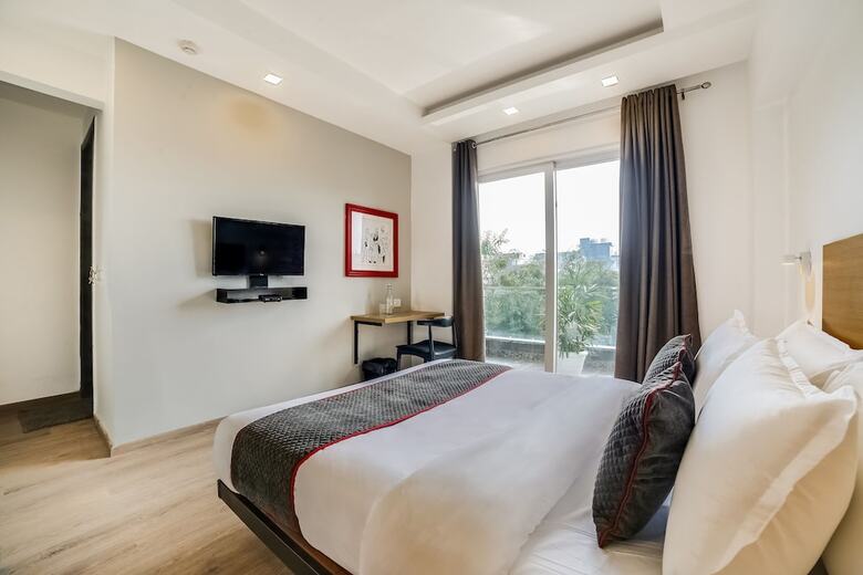 Hotel Oyo Flagship 15228 South City2