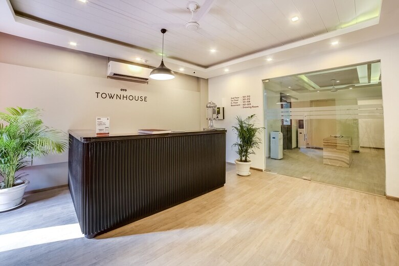 Hotel Oyo Flagship 15228 South City2