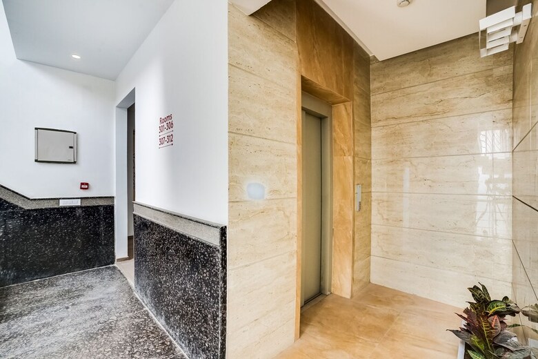 Hotel Oyo Flagship 15228 South City2