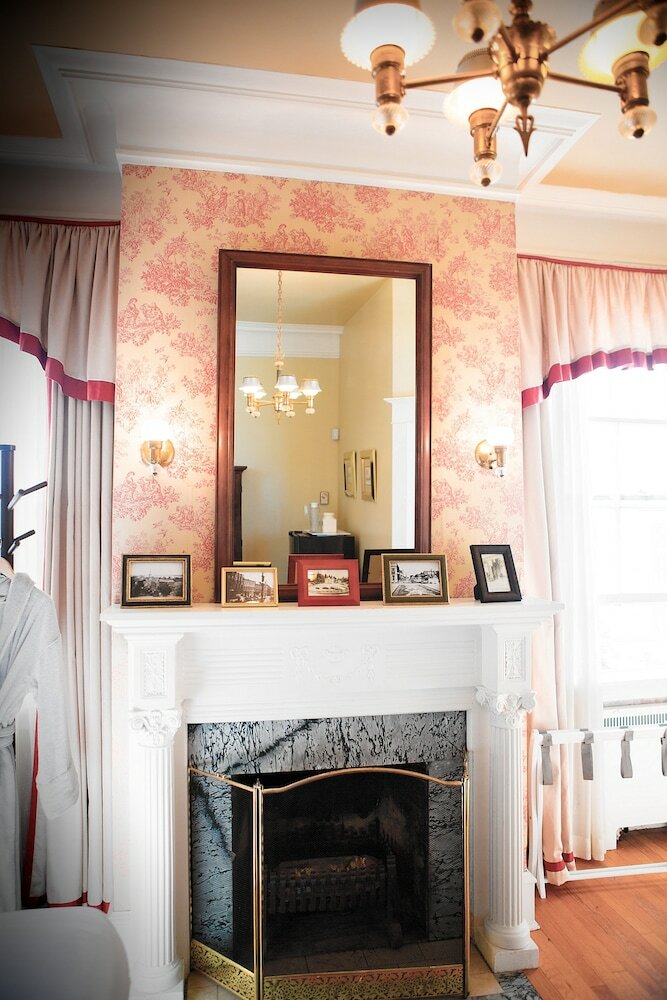 Bed & Breakfast 1 West Inn Waterfront