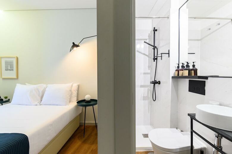 Hotel Maria Muralha Historic House