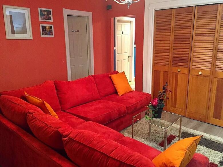 Hotel Gite King Hostels - In Montreal (C�te-saint-paul)