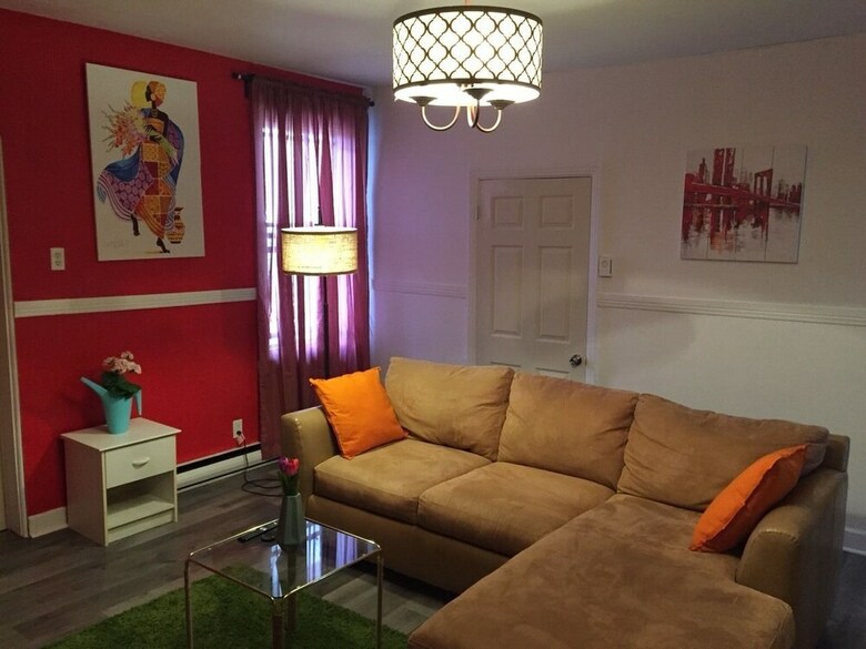 Hotel Gite King Hostels - In Montreal (C�te-saint-paul)
