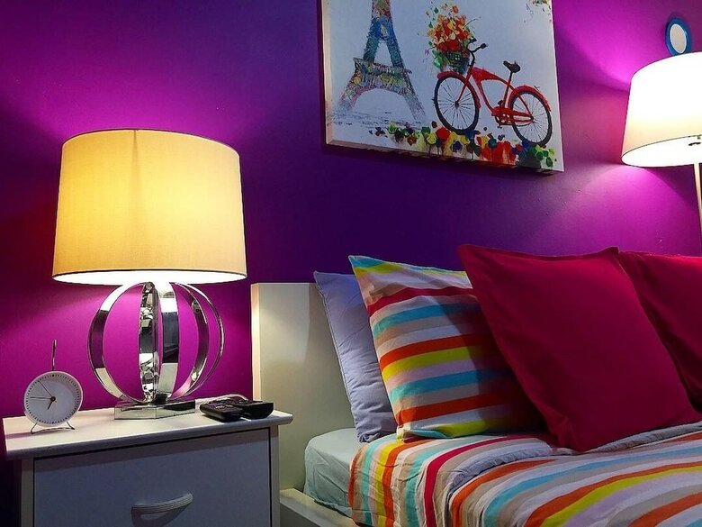 Hotel Gite King Hostels - In Montreal (C�te-saint-paul)
