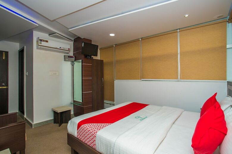 Hotel Oyo 17018 Roots Nest
