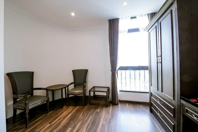 Louisland Hotel