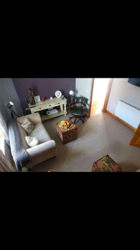 Bed & Breakfast Crossvilla Guest House & Tea Room