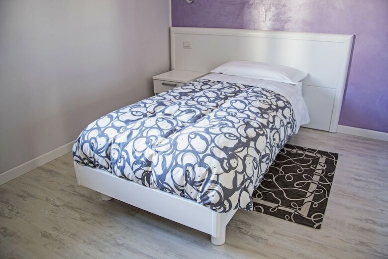 Hotel Alibardi Alloggi