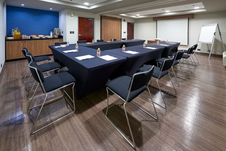 Hotel City Express Saltillo Norte