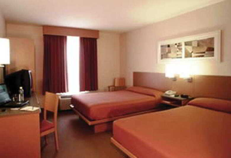 Hotel City Express Saltillo Norte