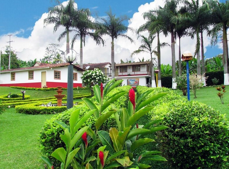 Hotel Campestre Pueblo Bello
