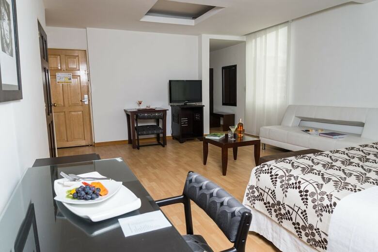 Hotel Bolivar Plaza