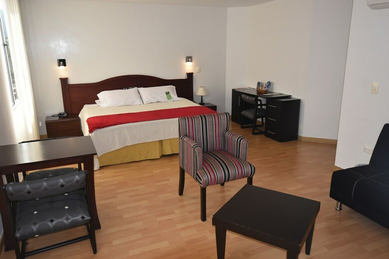 Hotel Bolivar Plaza
