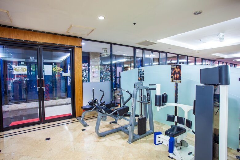 Floral Hotel � Dolphin Circle Pattaya