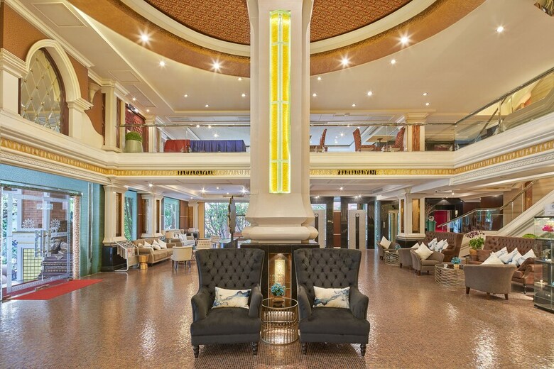 Floral Hotel � Dolphin Circle Pattaya