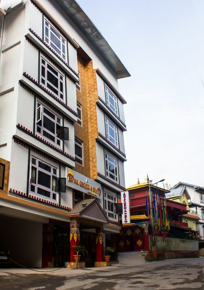 Hotel Jain Group Royal Orchid & Spa