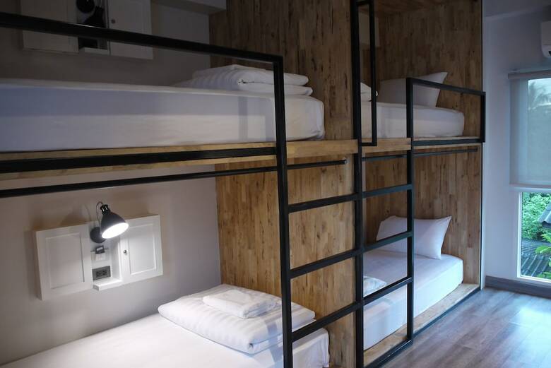 Hostal Lana Beds And Spaces - Hostel