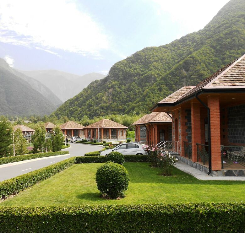 Aparthotel Sheki Park