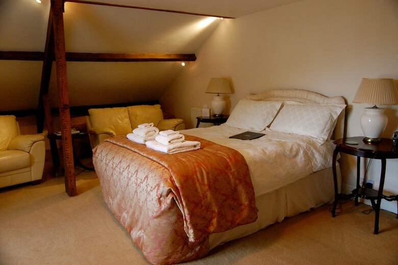 Clotworthy House Bed And Breakfast