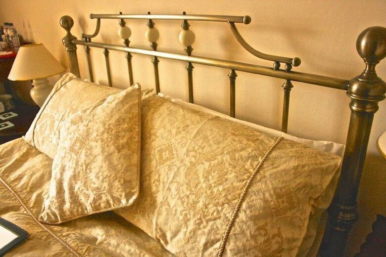 Clotworthy House Bed And Breakfast