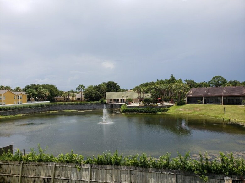 Villas At Island Club