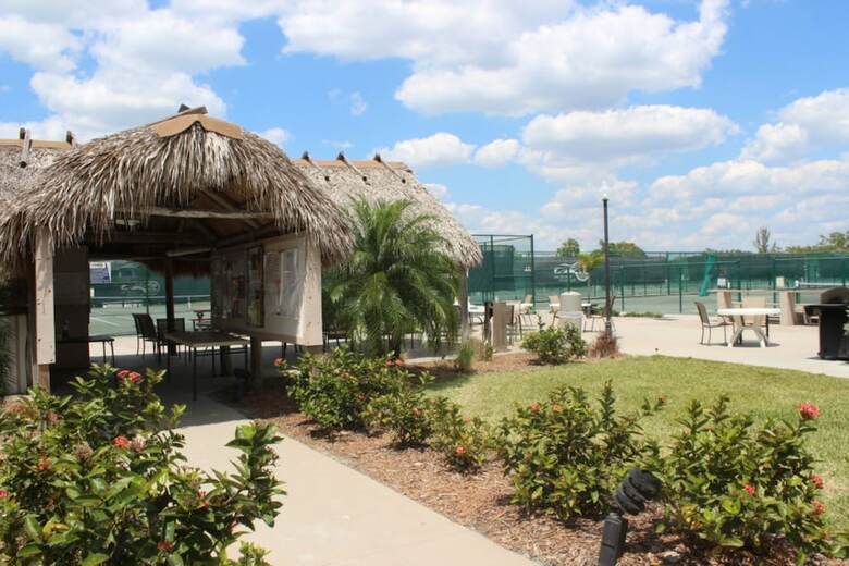 Bonita Beach & Tennis